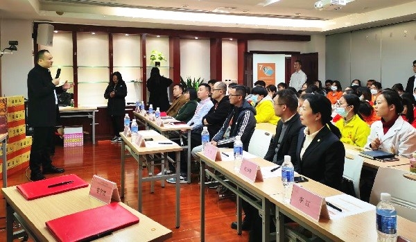 月月舒新零售再次加速推进