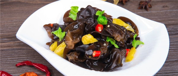 秋冬季节雾霾，二手烟双重来袭，如何保护好肺