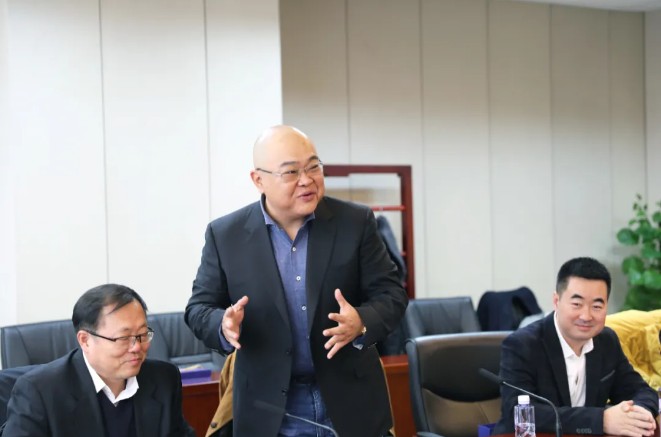 四十九坊与人民创意达成战略合作，并举办签约仪式