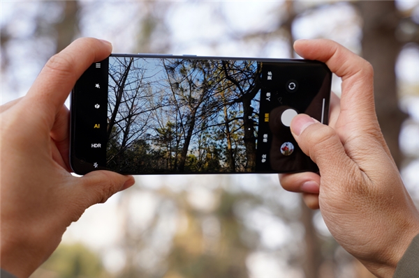 高通骁龙888手机：最佳影像记录者，一键生成每个珍贵瞬间