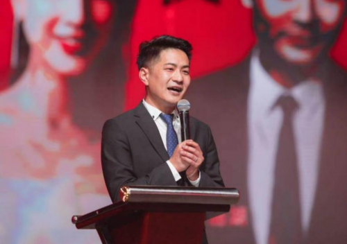 签约4位明星代言，豪掷5000万砸品牌，奥帅电器“组团出击”不止于红一把