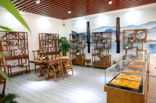 不负众望，魅力起航丨雕至尊核雕店面升级盛大开业！