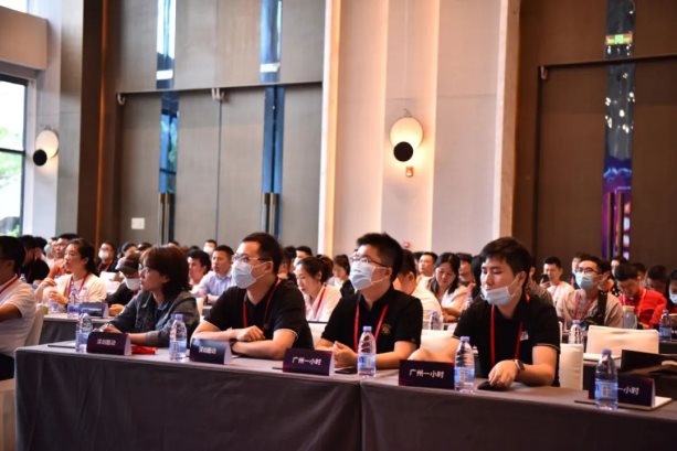 祝贺思腾集团&云南九机通讯新零售运营发布会取得圆满成功！