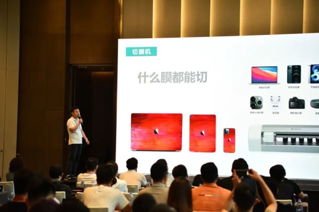 祝贺思腾集团&云南九机通讯新零售运营发布会取得圆满成功！
