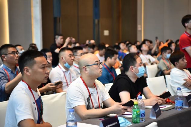 祝贺思腾集团&云南九机通讯新零售运营发布会取得圆满成功！