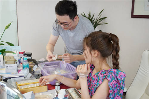选品女王钟婉的进化之路：从“丑小鸭”到身家过亿的女总裁