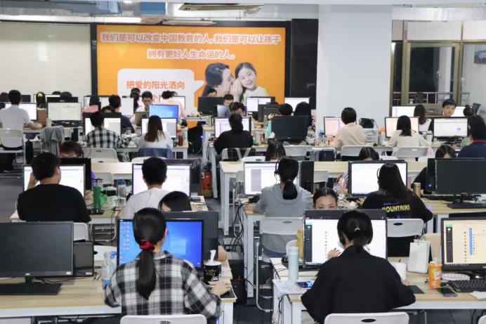 栗志教育五载：怀教育初心，砥砺前行