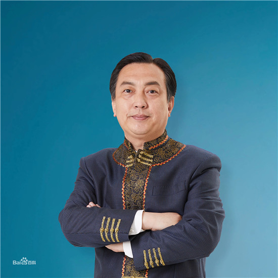包·恩和巴图的前半生是一部活生生的励志书