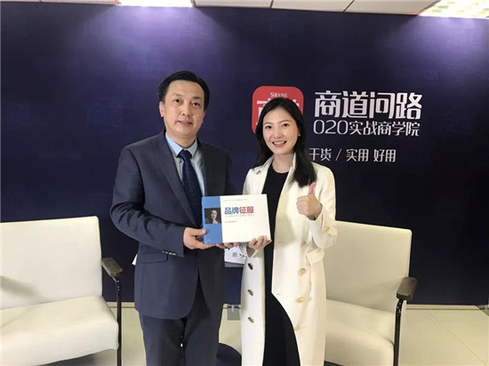 包·恩和巴图的前半生是一部活生生的励志书