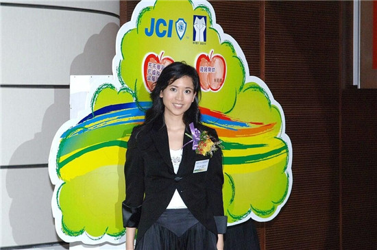 罗旭瑞为女儿竖立榜样， 爱女罗宝文不断成长前途无量