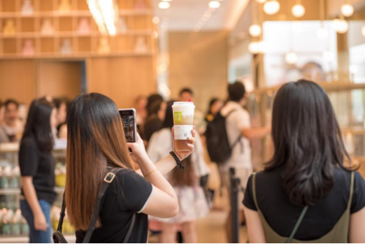 “全球茶饮第一股”奈雪的茶公开招股 最高募资总额约58.58亿港币