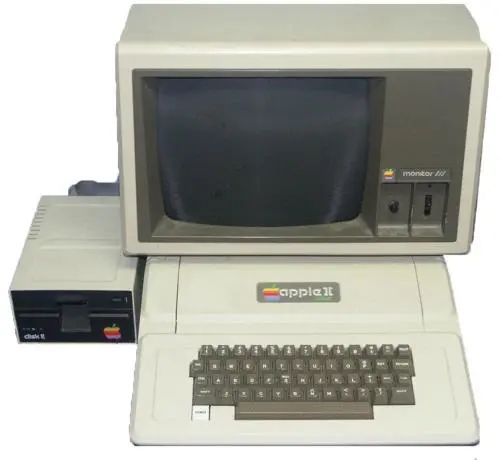 ▲Apple II型电脑