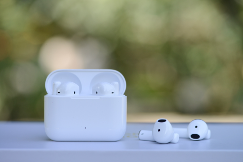 199元荣耀亲选Earbuds X2开启预售，定金10元抵30元并可抽大奖