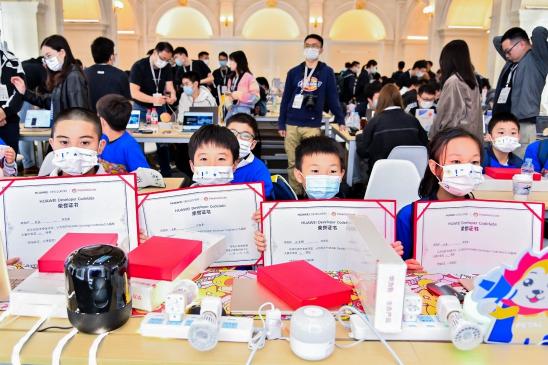 华为在HDC2021举办首次少儿编程大赛 花瓣少儿编程让青少年轻松实现物联