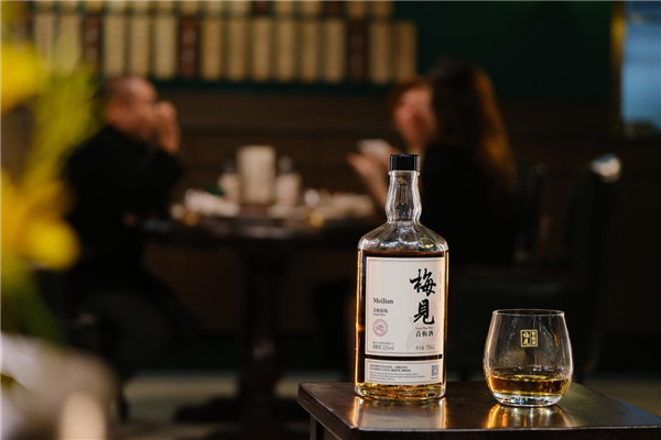 当梅酒遇见醉蟹，梅见引爆今冬新话题