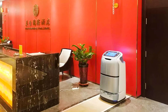 酒店行业迎来新突破，机器人赋能行业智慧转型