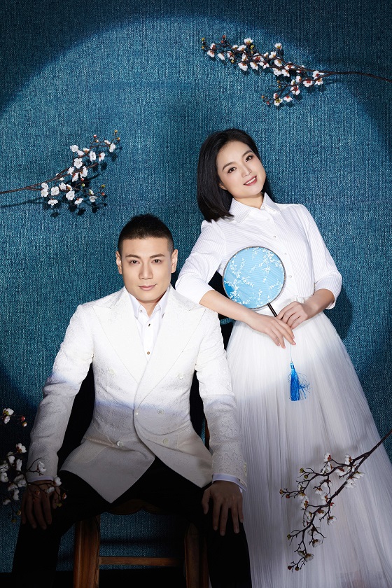 歌手白雪小8岁音乐人男友原艺身份曝光，虽小8岁人小鬼大