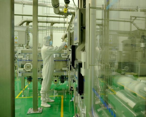 飞鹤的智能升级实践：让工厂管理插上数字化翅膀