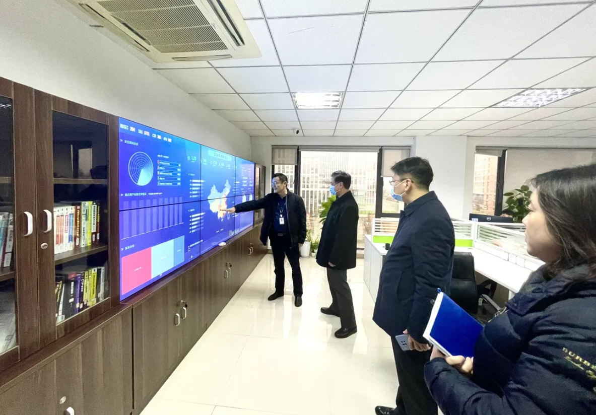 聚铭获得2021年度雨花台区“纳税突出贡献企业”称号！