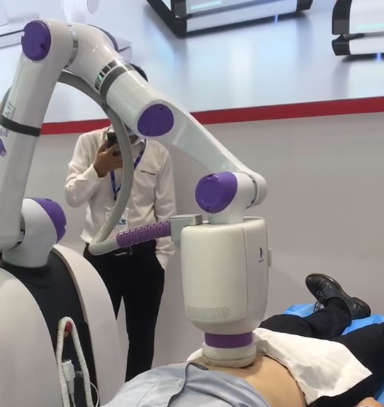 大族机器人精彩亮相中国国际医疗器械博览会3.jpg