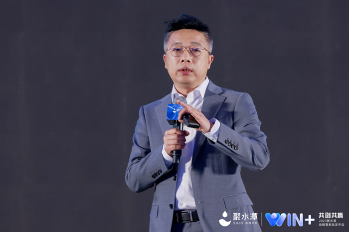 衬衫老罗品牌创始人罗鑫华.jpg