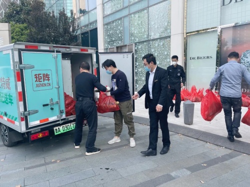 “流动核酸采样”被上海政府确立为常态化核酸采样方式,橙仕安特威防疫车正加速投放