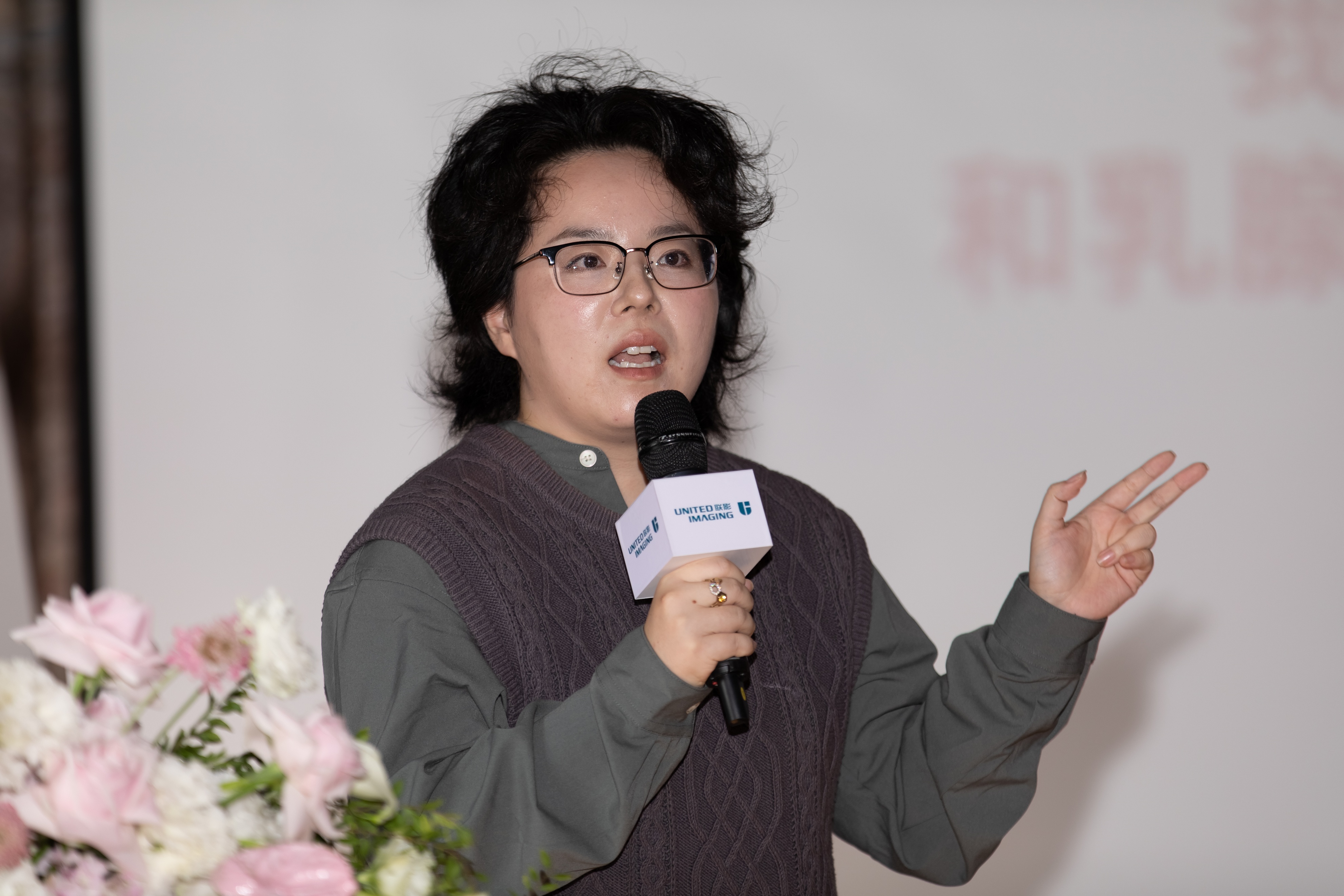“粉红丝带关爱日”业内首个乳腺医学影像公益艺术展「乳房独白」正式启幕 呼吁女性及早、定期进行乳腺癌筛查