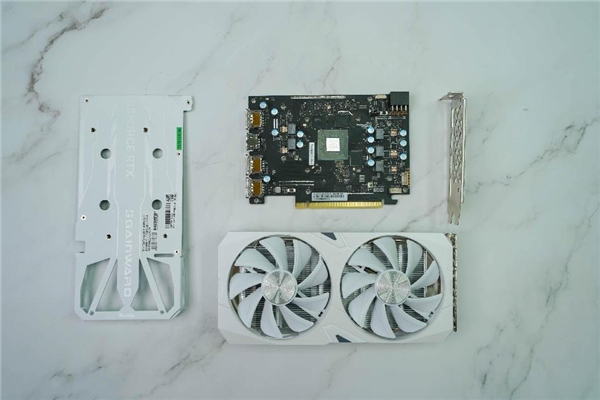 四年之约不负等待,耕升 GeForce RTX 4060 踏雪+DLSS 3实现百帧玩光追