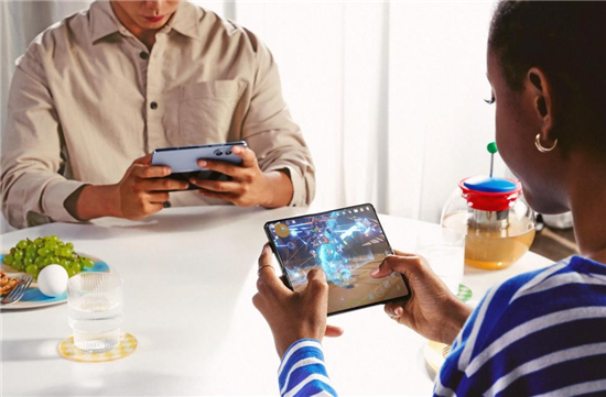 三星持续领跑折叠屏市场 Galaxy Z Fold5多项创新表现抢眼