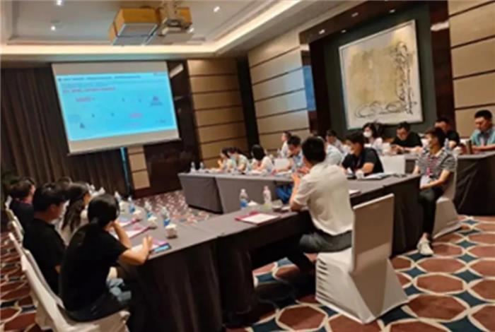 DSMC 2025第四届中国制造业&新能源数智峰会盛大启动