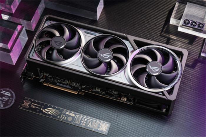 新晋卡皇 ROG ASTRAL RTX5090D夜神显卡登场！