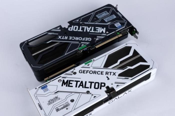 支持DLSS4，影驰 RTX 5080 金属大师OC评测