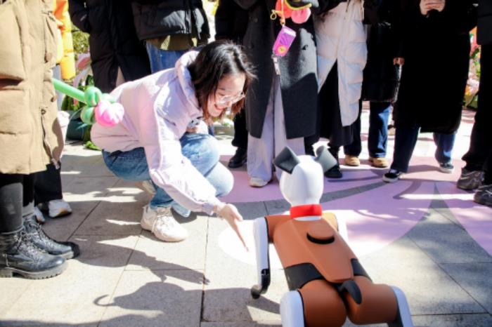 京东“原地想开”春日花会圆满结束 买学习装备就来京东3C开学季
