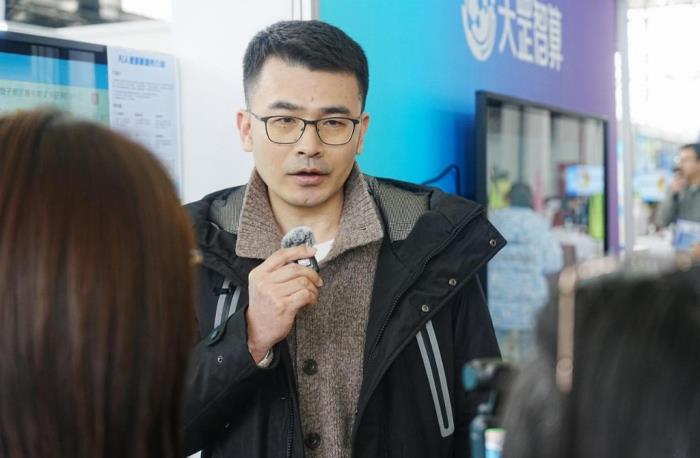 天罡智算闪耀2025全球开发者先锋大会，引领智算新潮流