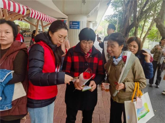 共筑金融幸福生态——海保人寿深圳分公司开展妇女节金融关爱行动