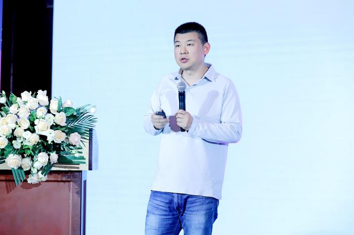 张支云酒·2025中国酒业AI文创大会召开，开启中国酒业新范式