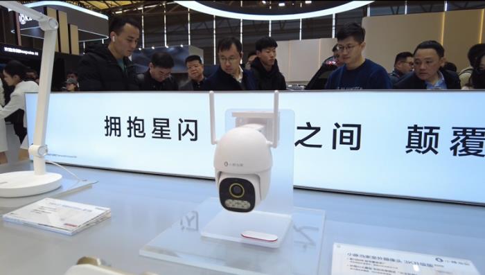 小豚当家亮相2025上海华为智选鸿蒙智联伙伴峰会与AWE展会，引领智能安防新未来