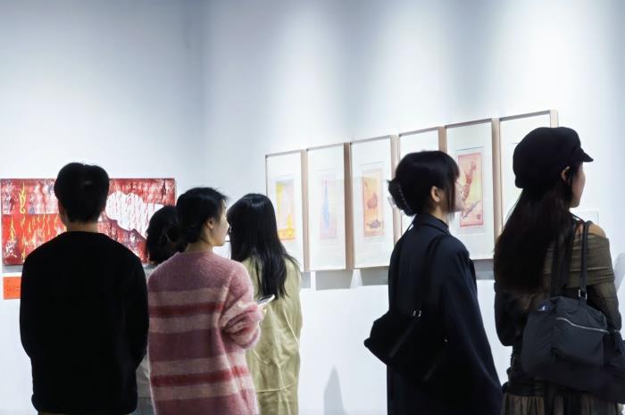 从隐秘枷锁到力量图腾：Libresse薇尔引发女性力量新浪潮