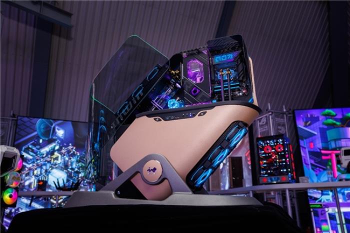 湘聚金字塔！华硕主板引爆ROG DAY 2025信仰狂欢