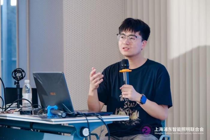 “基于AI与双碳全场景的智能系统工程师”培训在重庆成功举行