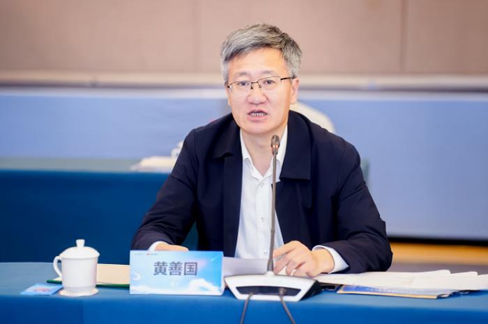 北京邮电大学鲲鹏昇腾科教创新孵化中心成立 为ICT创新突破再“聚能赋力”
