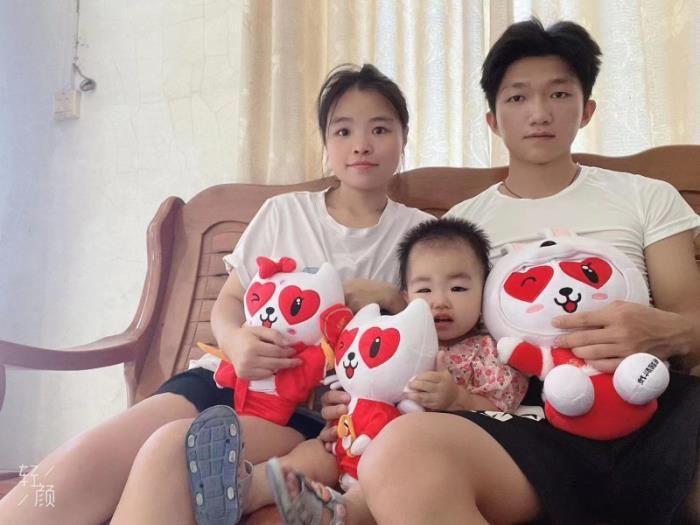 爱聊app爱情故事：为爱聊赌约奔袭1500公里！