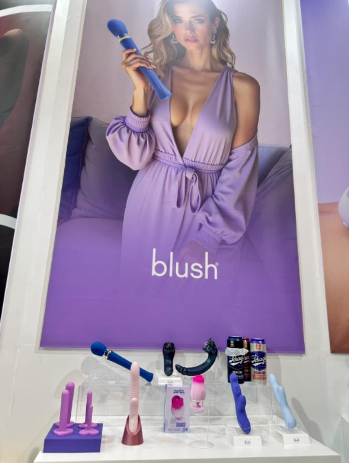 2025上海API成人展：Blush脸红情趣品牌脸红情趣品牌以轻奢设计诠释愉悦力量
