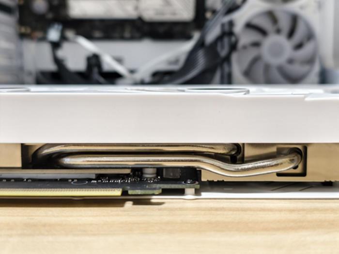 《最后的生还者2》登陆PC，艾尔莎RTX3060幻雷者12G和你一起畅玩
