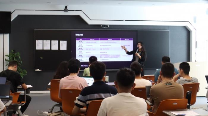 联想发布人工智能通识课解决方案，全面助力中小学人工智能教育普及