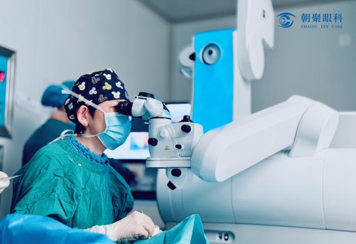 杭州朝聚眼科医院完成浙江首例新全飞10秒扫描SMILE Pro手术