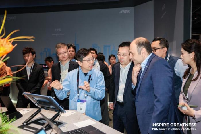 双擎驱动显示未来！TCL华星携APEX臻图与印刷OLED全家桶亮相SID2025