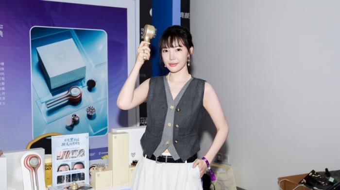 MYAI密发仪Pro新品闪耀2025美沃斯双展，引领AI一站式养发新风潮