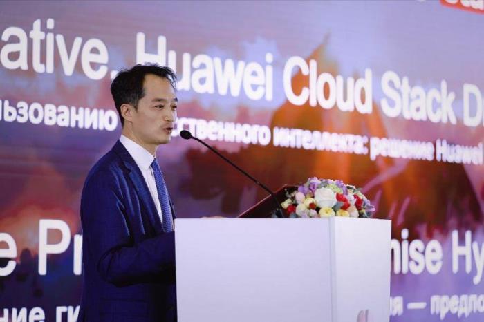 从云原生迈向AI智能，华为云Stack打造最懂中东中亚政企的云平台