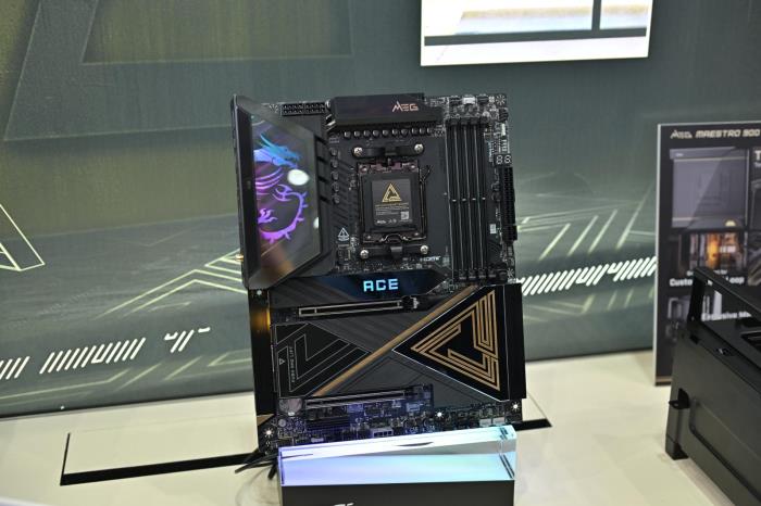 微星2025 COMPUTEX电脑展发布ITX主板及联名主机等系列新品！